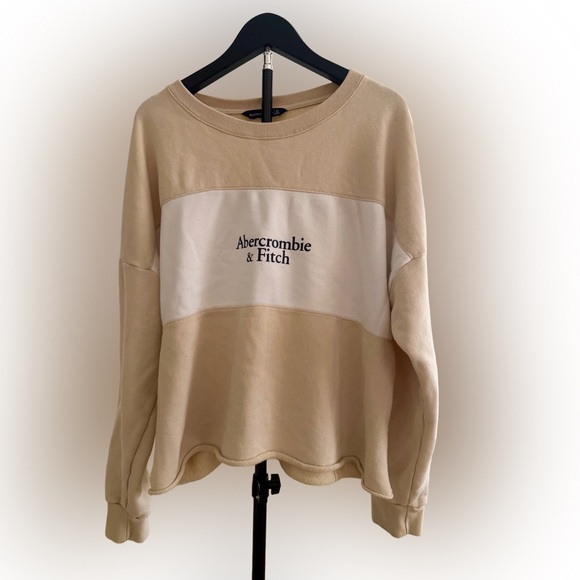 Abercrombie & Fitch Sweaters - Abercrombie & Fitch Women's Cream Sweatshirt size XL